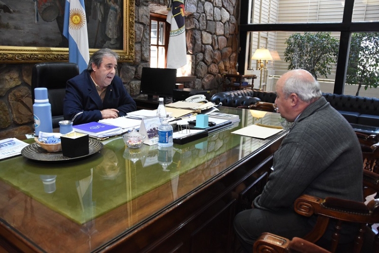 El Vicegobernador Alberto Bernis recibi&oacute; al Obispo de Jujuy