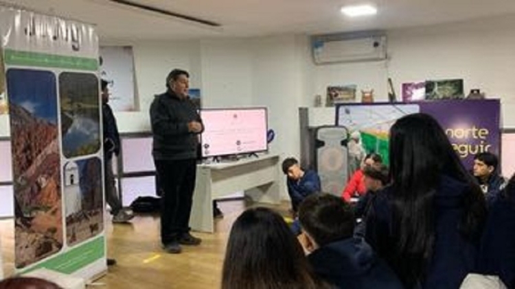 Casa de Jujuy en C&oacute;rdoba tuvo visita del colegio Santa Infancia