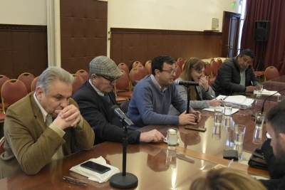 Legisladores se reunieron con representantes del Consejo de Educaci&oacute;n Cat&oacute;lica