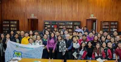 J&oacute;venes estudiantes juje&ntilde;os dieron su opini&oacute;n para la reforma constitucional