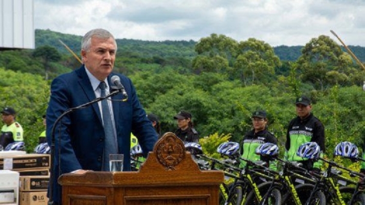 El gobernador Morales fortalece el sistema de seguridad provincial con la entrega de móviles y equipamiento