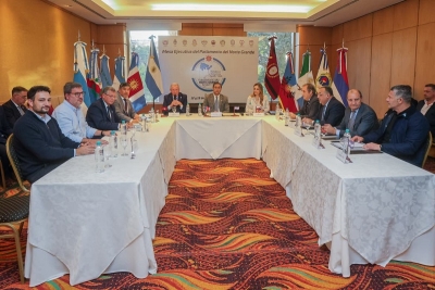 La Junta Ejecutiva del Parlamento del Norte Grande analiz&oacute; en Salta una agenda regional centrada en el federalismo