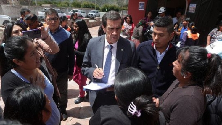 Contrataci&oacute;n de maquinaria para atender emergencias