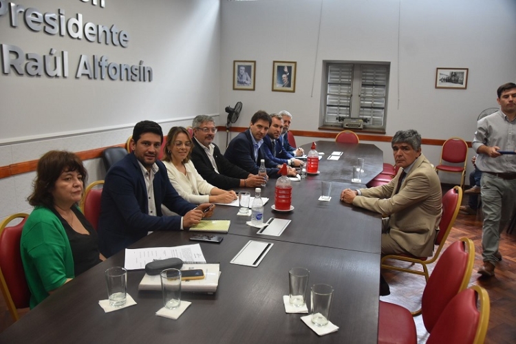 La comisi&oacute;n de Asuntos Institucionales trabaj&oacute; sobre varios proyectos