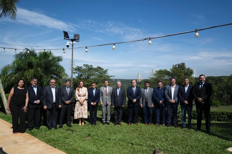 Bernis particip&oacute; en la reuni&oacute;n del Parlamento del Norte Grande en Misiones