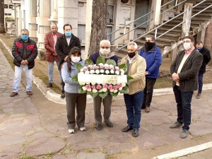 Dirigentes peronistas, familiares y amigos homenajearon al ingeniero Carlos Snopek a 29 años de su fallecimiento