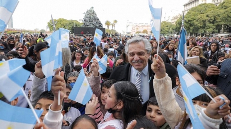 Alberto Fernández: &quot;Argentina no es ese país sin destino que algunos quieren plantearnos&quot;