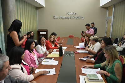 La comisi&oacute;n de asuntos sociales design&oacute; a sus autoridades