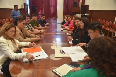 La comisi&oacute;n de Igualdad de G&eacute;nero recibi&oacute; a los organizadores de la marcha del Orgullo LGTBIQ+