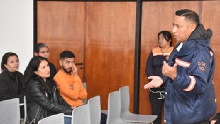 Capacitaci&oacute;n sobre Prevenci&oacute;n de Sismos y Desastres No Naturales