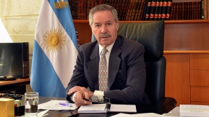 Solá se reunió con el embajador de Cuba para analizar proyectos de vacunas