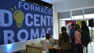 El Programa de Formaci&oacute;n Docente del PROMACE brind&oacute; un taller de Inteligencia Artificial