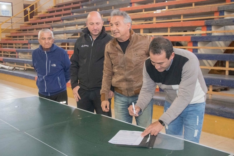 -Se firmó comodato con el club Zapla para seguir fomentando la práctica de tenis de mesa en Palpalá