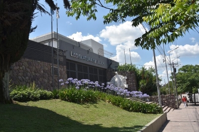 Presidencia de la Legislatura emiti&oacute; resoluci&oacute;n en apoyo al sector tabacalero de Jujuy