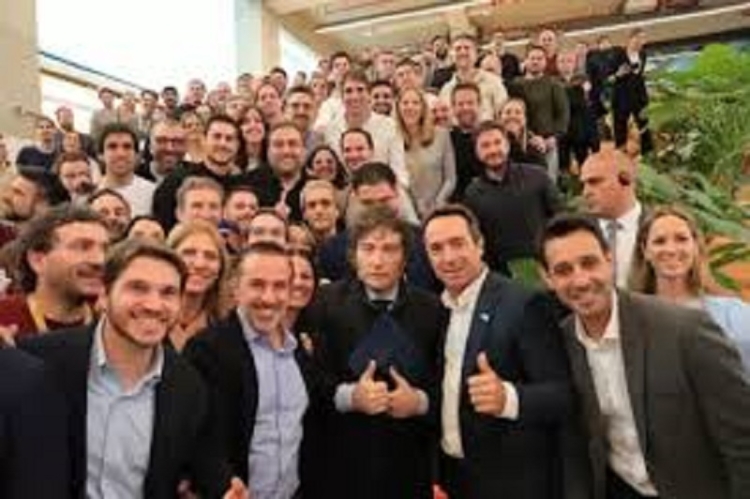 Milei ratific&oacute; su alianza con el sector privado y prometi&oacute; seguir bajando impuestos