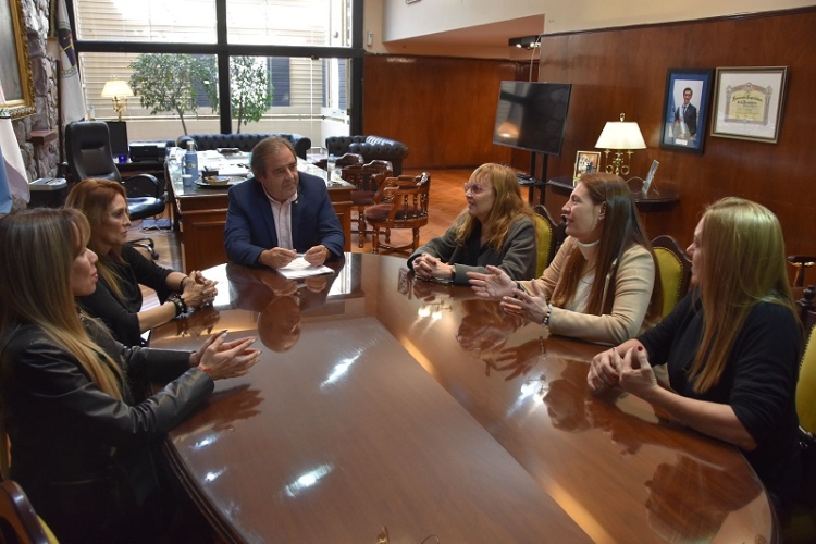 El vicegobernador Alberto Bernis recibi&oacute; a referentes Legislaturas Conectadas
