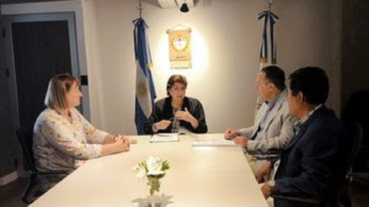 Defensor&iacute;a del Pueblo se suma a modernizar