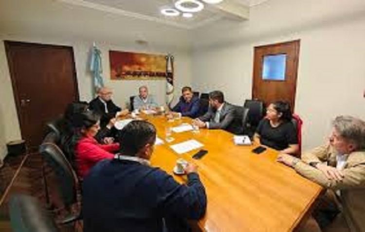 Reuni&oacute;n entre referentes del Ministerio de Salud y Hacienda