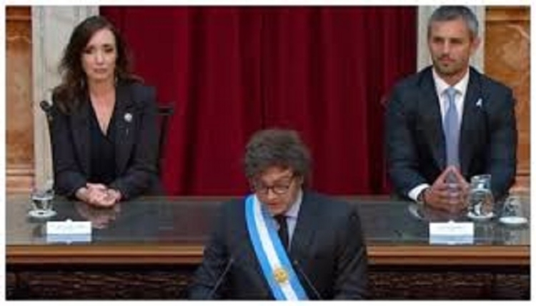 Milei habl&oacute; de ponerle un "cepo al Estado" y dijo que seguir&aacute; vetando proyectos