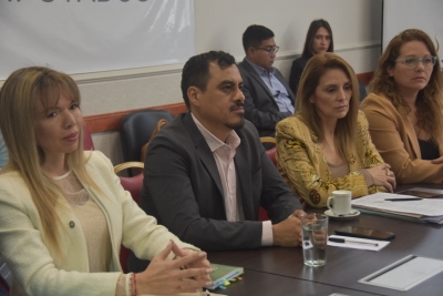 La comisi&oacute;n de Salud alerta a la poblaci&oacute;n por pr&aacute;cticas ilegales de oftalmolog&iacute;a