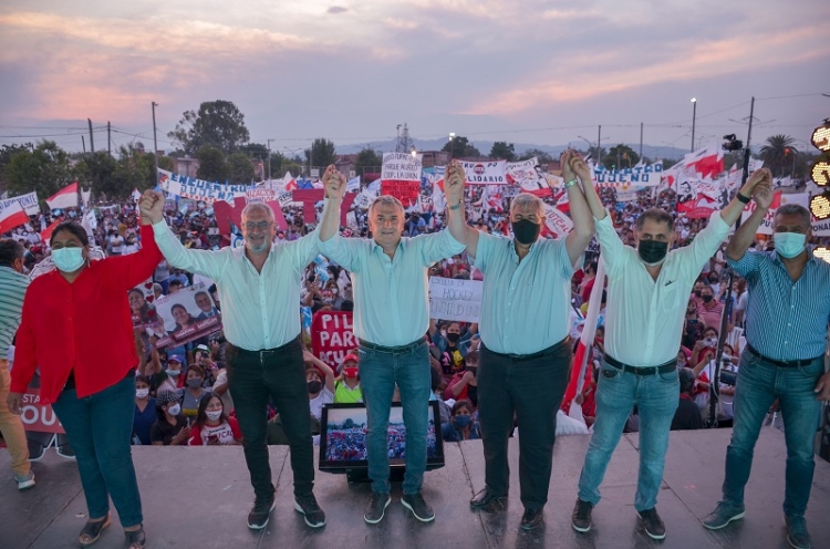 Multitudinario respaldo a los candidatos de Cambia Jujuy en Alto Comedero