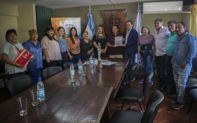 Concejales reconocieron el 15º aniversario del periódico “la comarca”