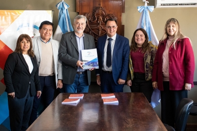 Ediles distinguieron a Valentina Clemente, alumna de la Escuela de Minas