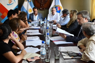 Avanzan en un proyecto que busca implementar nuevas tecnolog&iacute;as al Sistema Alternativo de Taxis