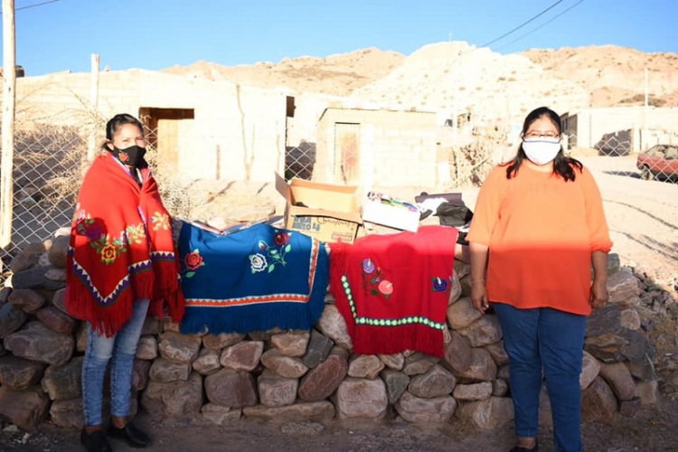 Homenaje a mujeres de comunidades indígenas en su día