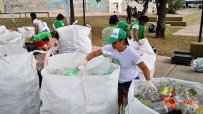 Megaevento Ambiental de reciclaje en El Carmen