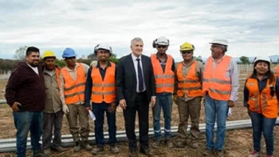 Perico: Morales firmó el acta de inicio de obra del Parque Solar