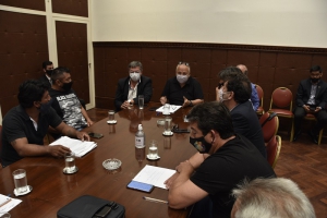 Diputados se reunieron con trabajadores de Finca Río Negro Chalicán