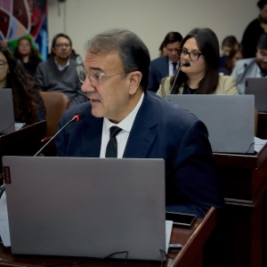 Gustavo Mart&iacute;nez: &ldquo;El municipio sostiene a una empresa que persigue a los comerciantes de nuestra ciudad&rdquo;