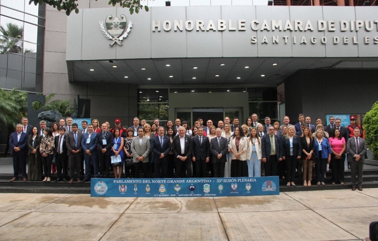 Con una firme defensa del federalismo, concluy&oacute; el 55&deg; Plenario del Parlamento del Norte Grande