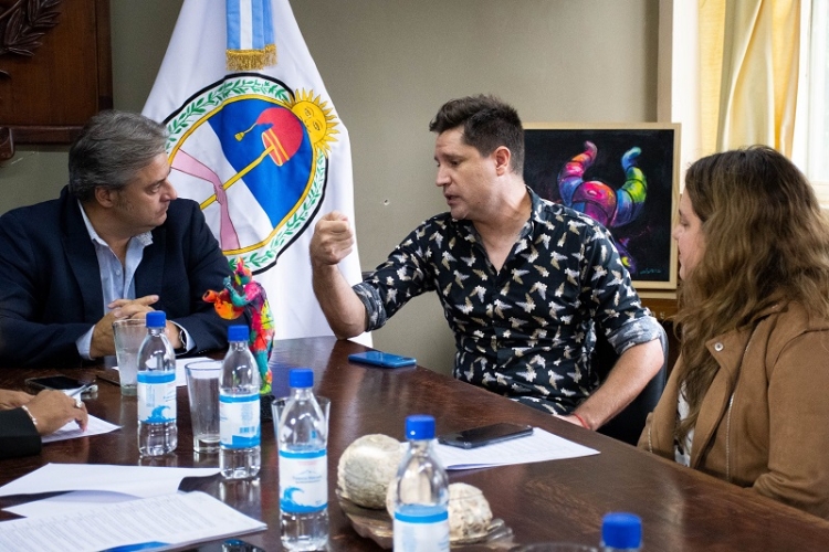 F&eacute;lix Gonz&aacute;lez expuso una parte de su muestra Realidad Aumentada: Carnaval