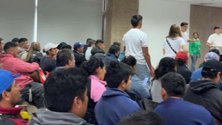 El Gobierno brind&oacute; asesoramiento a m&aacute;s de 200 personas para el armado de su curr&iacute;culum vitae