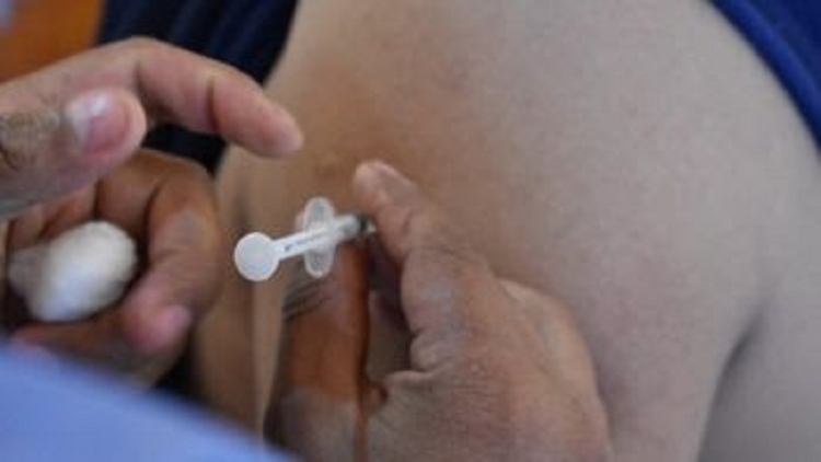 Covid-19: la vacunaci&oacute;n reduce los casos severos y graves