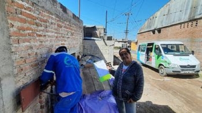 Agua Potable de Jujuy concluy&oacute; conexiones domiciliares de agua para vecinos del asentamiento El Zanj&oacute;n en barrio Chijra