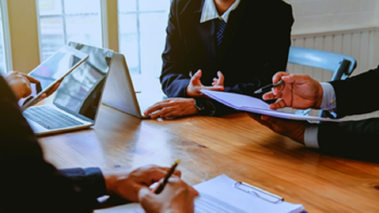 Charla sobre Aspectos Jur&iacute;dicos de la Producci&oacute;n Audiovisual