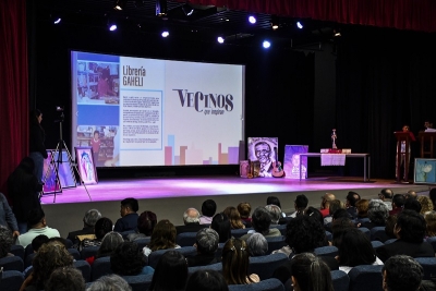 Presentaron el libro digital del barrio Santa Rosa