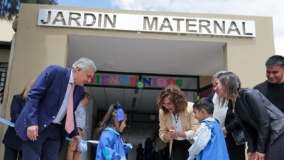 Morales inauguró en simultáneo cuatro establecimientos educativos financiados con la renta de Cauchari