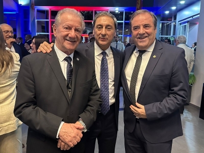 Alberto Bernis acompa&ntilde;&oacute; la asunci&oacute;n del gobernador de Santiago de Estero El&iacute;as Su&aacute;rez