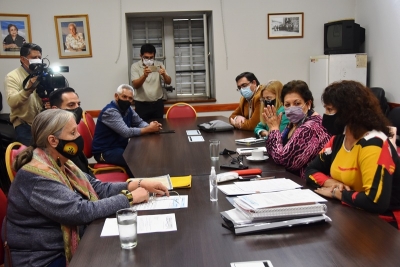 La comisi&oacute;n de salud se reuni&oacute; con unidos por la salud