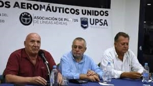 Conflicto aeron&aacute;utico: los gremios rechazan la "esencialidad" y advierten al Gobierno