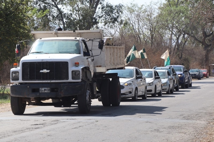Fne 2024: escoltadas por la municipalidad y la polic&iacute;a, las carrozas palpale&ntilde;as arribaron a ciudad cultural