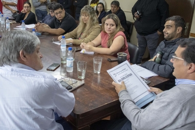 Concejales recibieron a los representantes de la C&aacute;mara de Titulares de Taxis