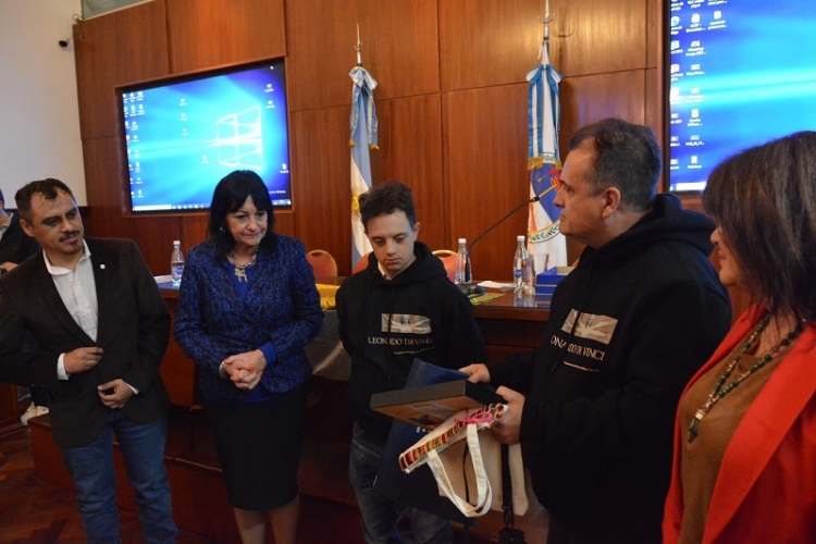 La Legislatura recibi&oacute; a Eros Recio