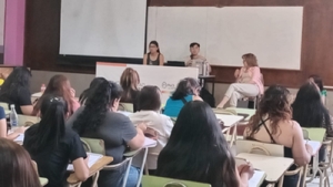 Promoción de servicios y programas para estudiantes de la carrera de Trabajo Social