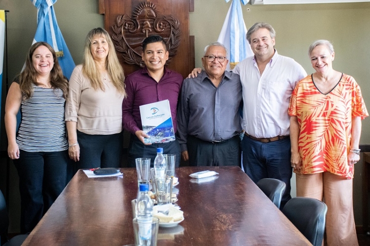 Ediles reconocieron al Lic. en Enfermer&iacute;a, Oscar Puca, por la obtenci&oacute;n del Premio &ldquo;Virginia Henderson&rdquo;
