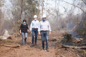 Morales recorrió las zonas afectadas por los incendios
